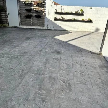 Robustiana Tatil Evi