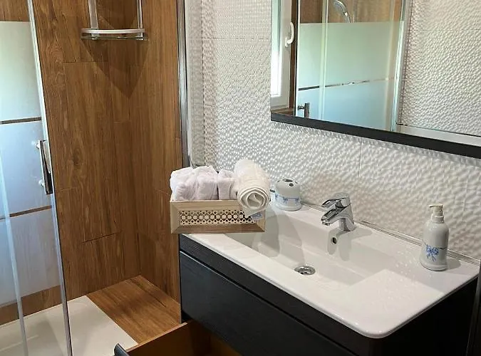 Robustiana * Santander